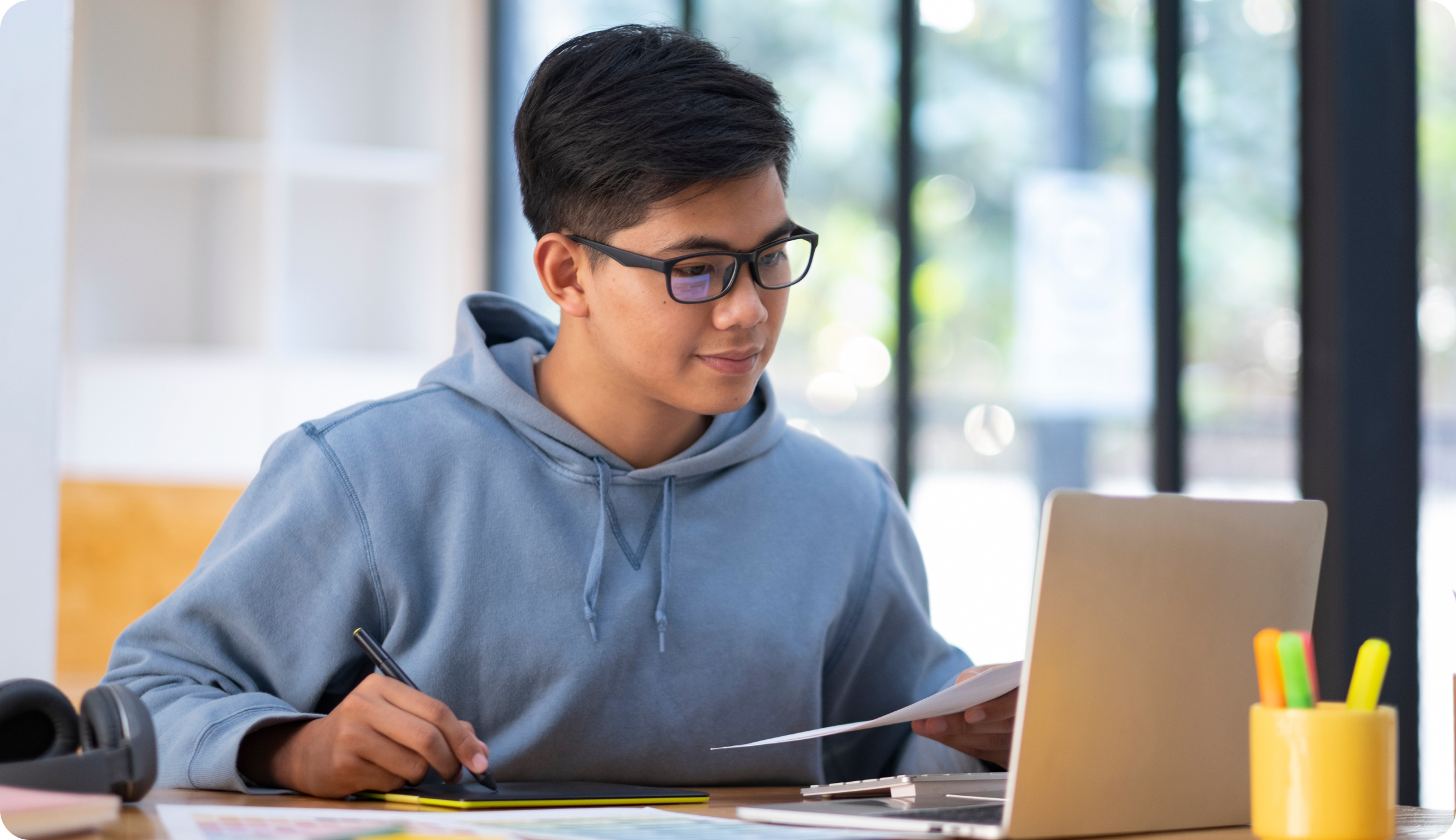 How to Successfully Foster Online Student Engagement